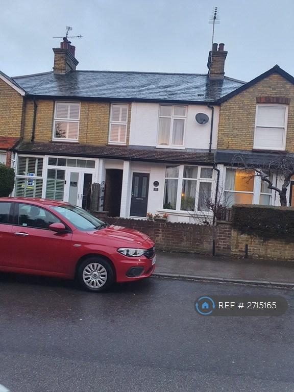 3 bedroom house in Haycroft Road, Stevenage, SG1 (3 bed) (#2715165)