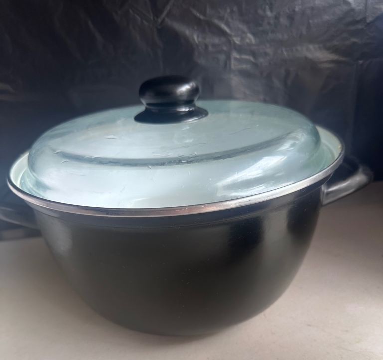 Kitchen equipment 