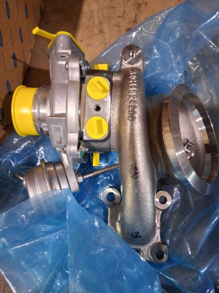 New unused turbo ford ecoboost 