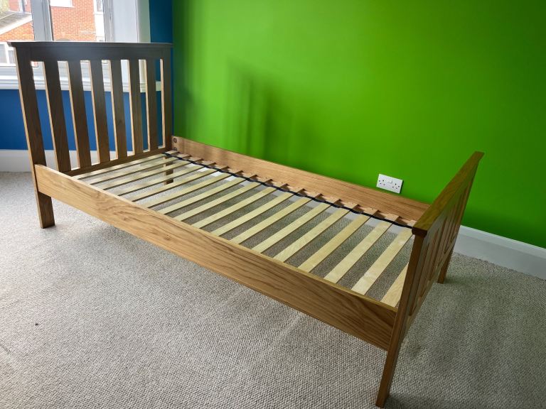 Oak single bed 
