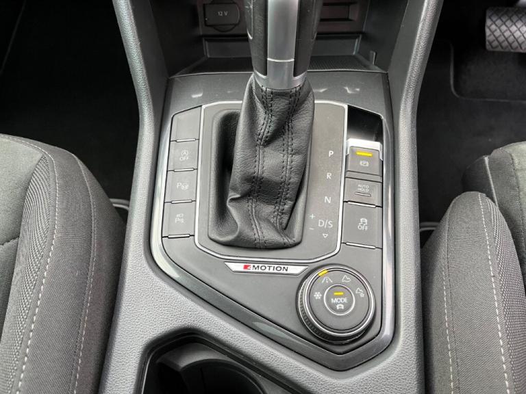  Volkswagen Tiguan 2.0 TDi 150 4Motion SEL 5dr DSG Diesel