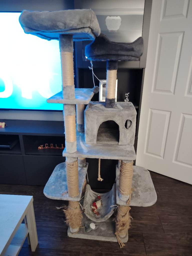 Cat tower