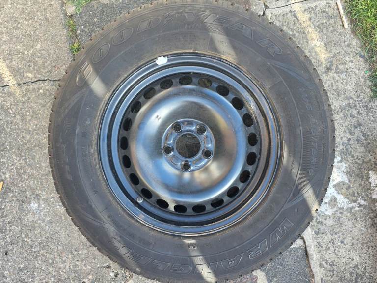 Landrover spars wheel