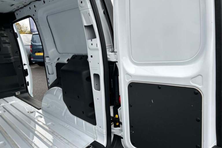 2025 Ford Transit Connect 250 Trend AUTO L2 LWB 1.5 EcoBoost PHEV 150ps, SAT NAV, REAR PARKING SE...