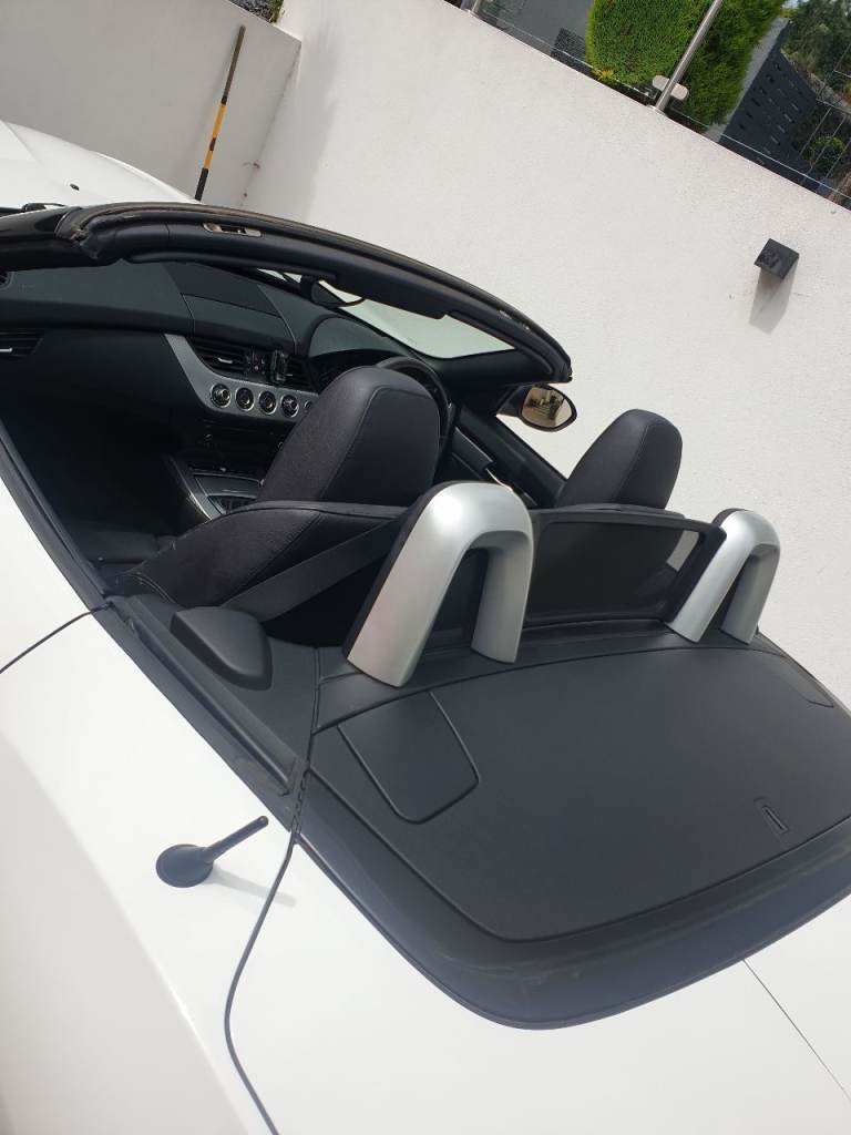 BMW, Z4, Convertible, 2013, Manual, 1997 (cc), 2 doors