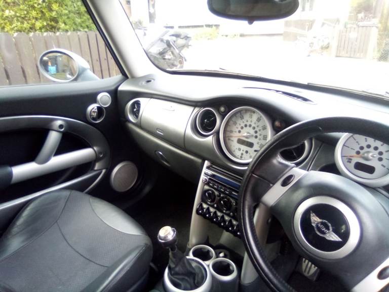 Mini, HATCHBACK, Hatchback, 2003, Manual, 1598 (cc), 3 doors