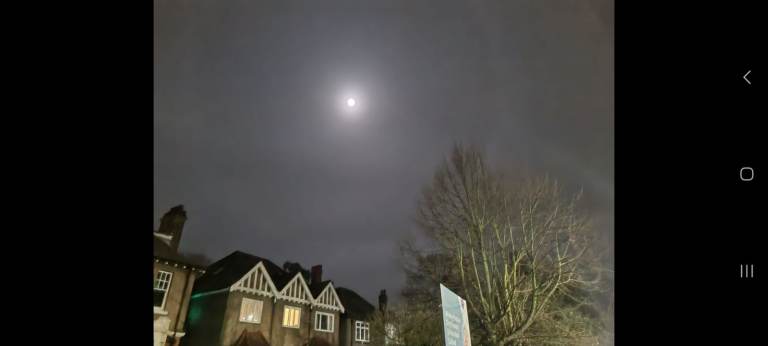 NATURAL BRIGHT DOUBLE ROOM FOR SINGLE OVER 35 IN CATFORD