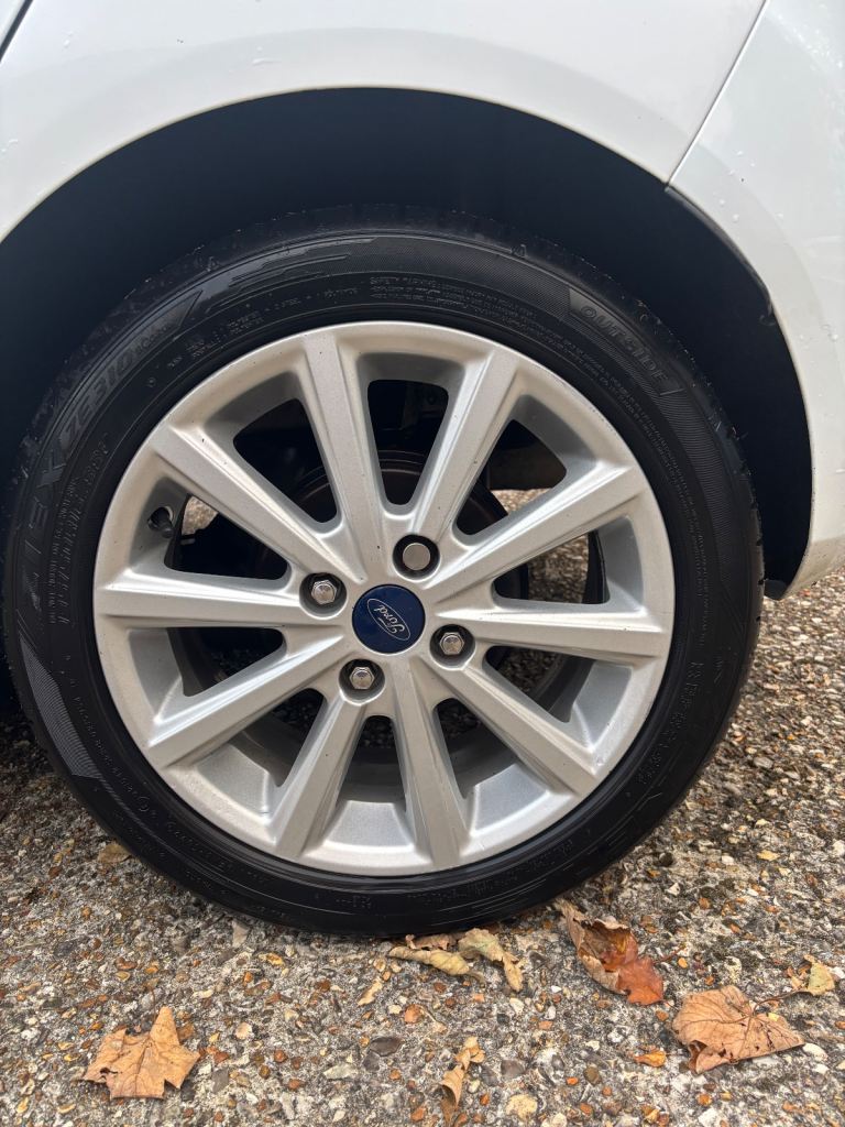 Ford fiesta Hatchback 2015 Manual 1.0 eco boost 5 doors