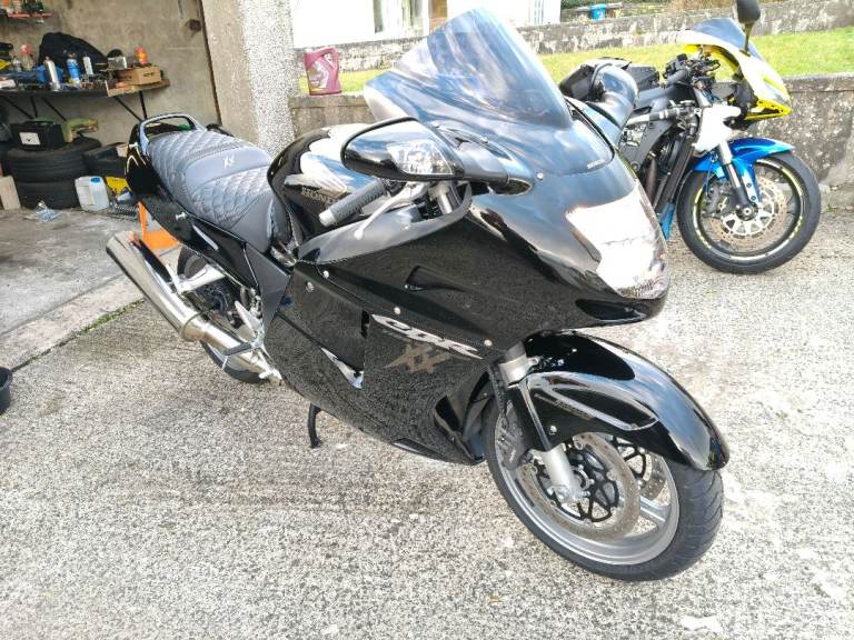 Cbr1100xx honda blackbird 
