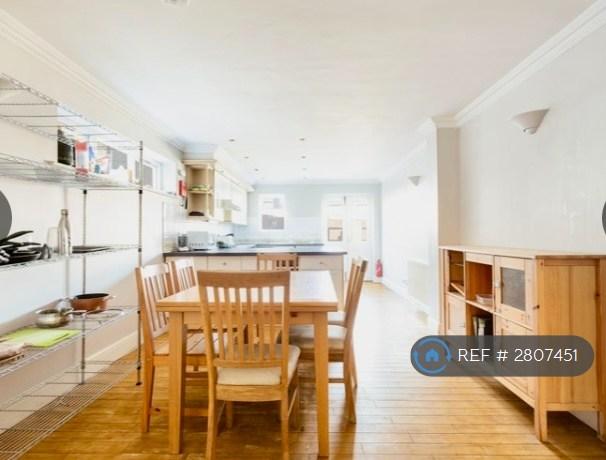 1 bedroom in South Park Road, London, SW19 (#2807451)