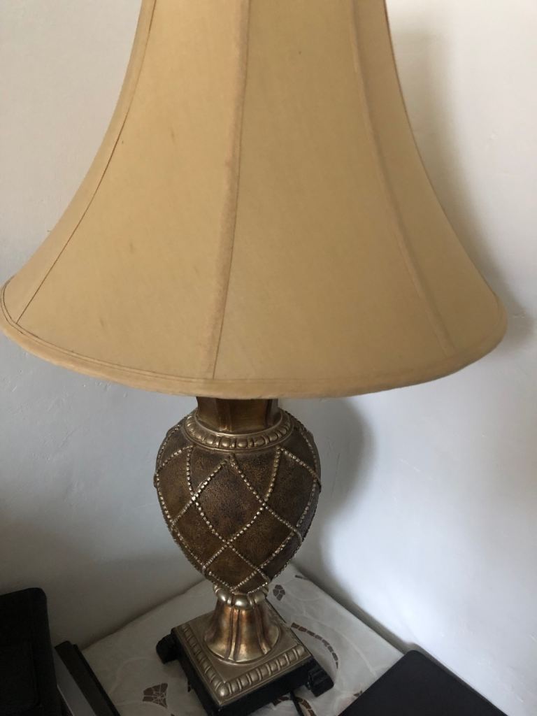Cream lamp