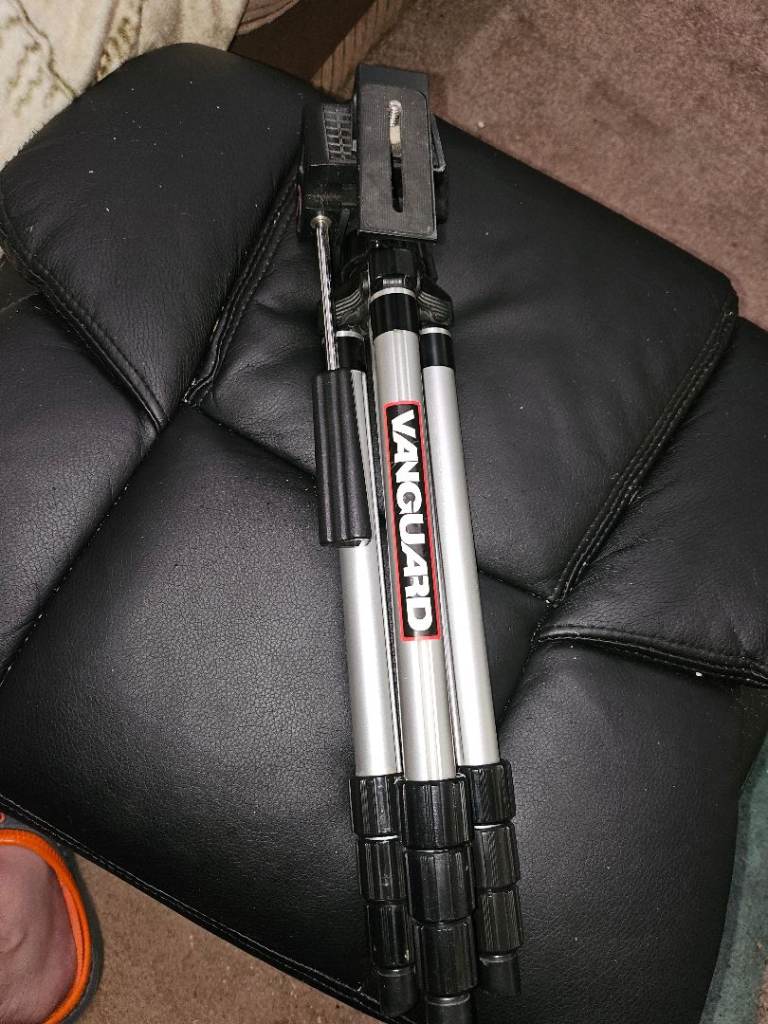 Vanguard Camera Tripod 