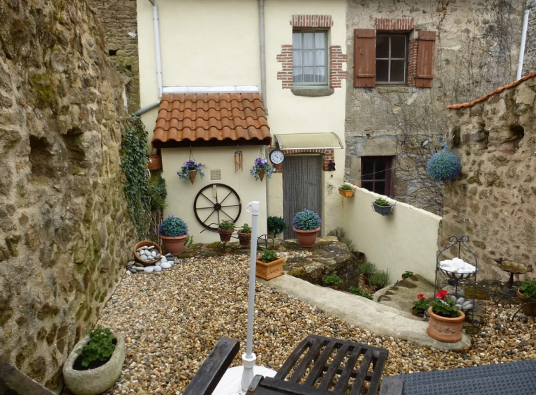 Spread the balance over 10 years - house in France - only €325 per month