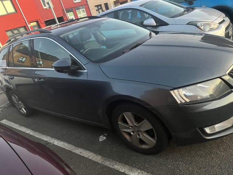 Skoda, OCTAVIA, Estate, 2015, Semi-Auto, 1968 (cc), 5 doors