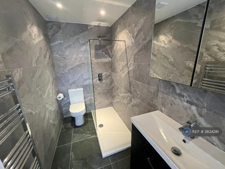 1 bedroom flat in Maygrove Road, London, NW6 (1 bed) (#2834281)