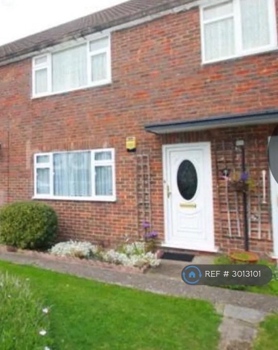 1 bedroom flat in Cavendish Close, Hayes, UB4 (1 bed) (#3013101)