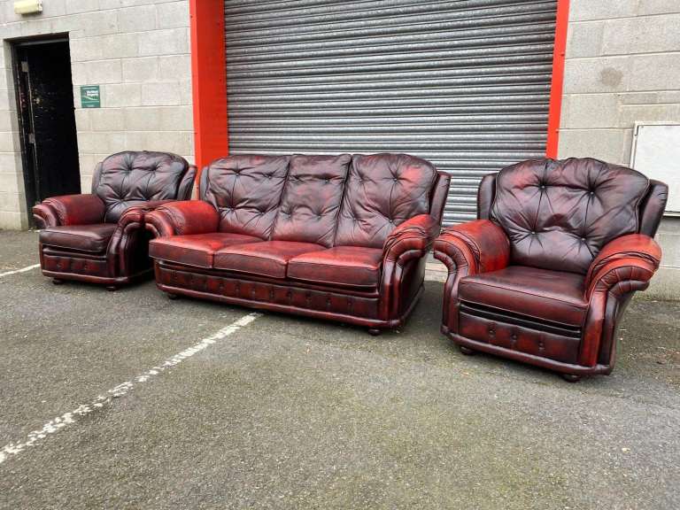 image for Oxblood Leather CHESTERFIELD STYLE 3 Seater Sofa and 2 Chairs 