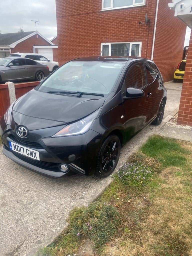 Toyota, AYGO, Hatchback, 2017, Manual, 998 (cc), 5 doors