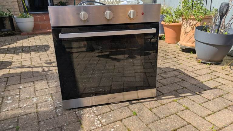 Indesit integrated oven unit