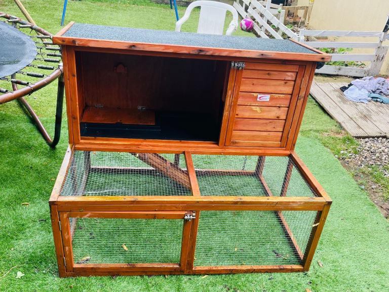 Rabbit hutch