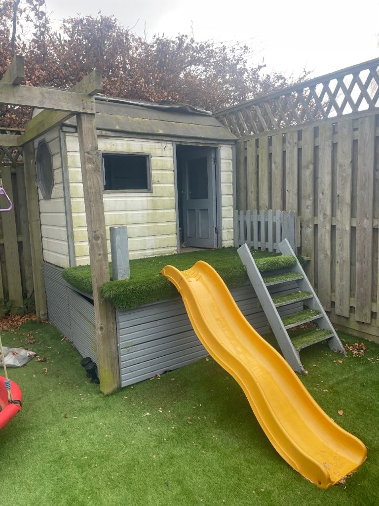 Kids play house 