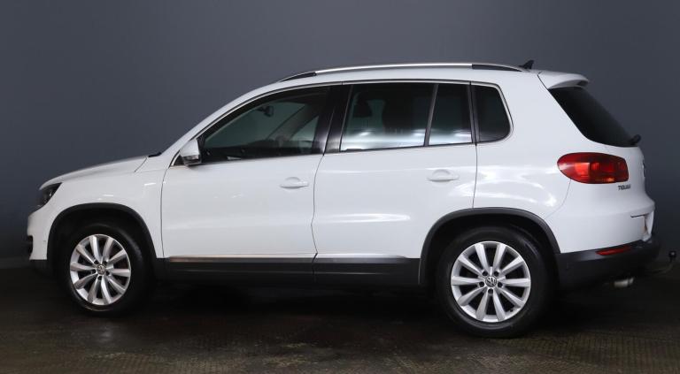 2015 Volkswagen Tiguan 2.0 TDi BlueMotion Tech Match 5dr [2WD] ESTATE DIESEL Manual