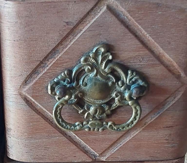 Setof 4 vintage Singer sewing machine drawers in their original cages