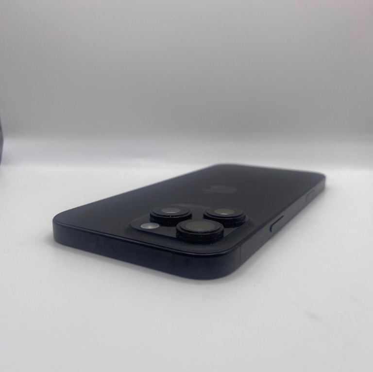 PRISTINE: Apple iPhone 16 Pro Max, 256gb, Black (UNLOCKED) 