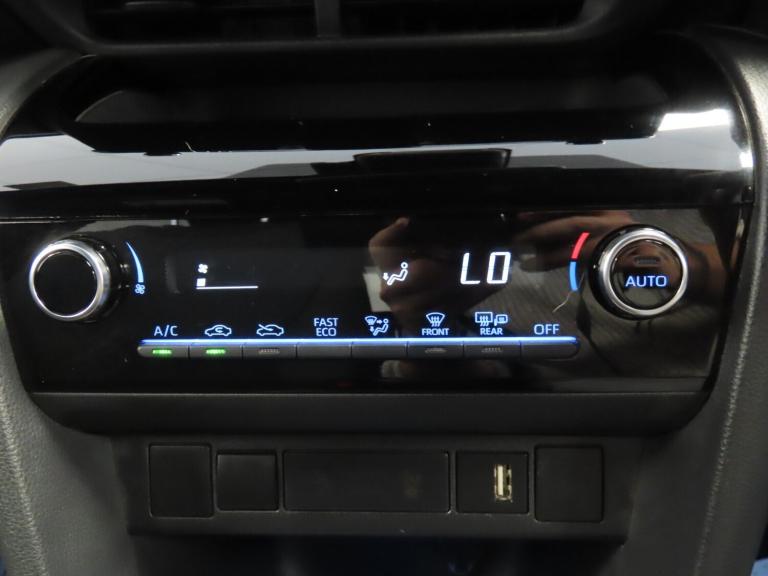 2022 Toyota Yaris Cross 1.5 Hybrid Design 5dr CVT Estate Hybrid Automatic