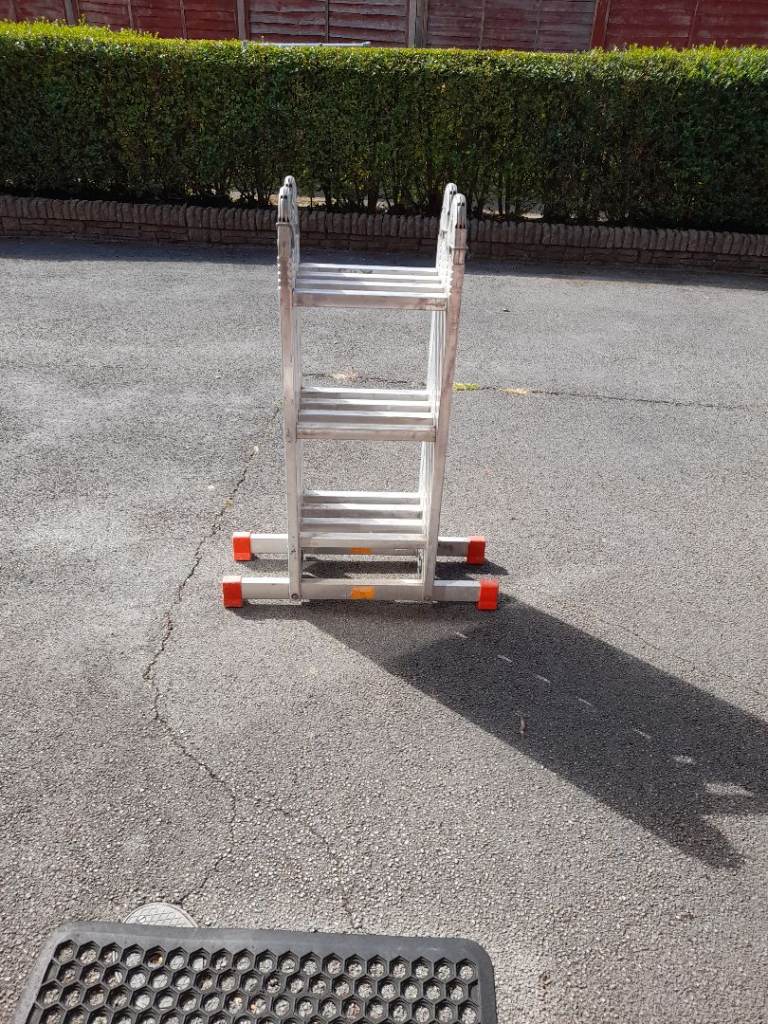 Aluminium Combination Ladder – Good Condition, Sturdy