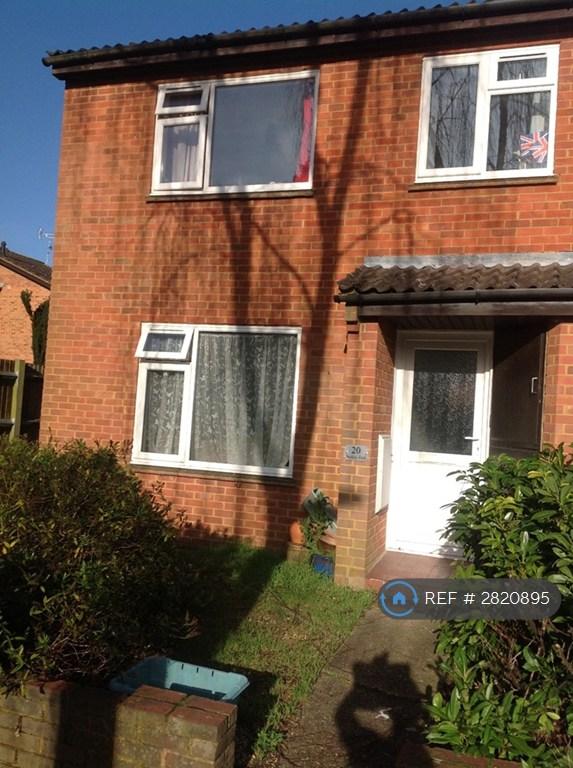 1 bedroom in Notley End, Englefield Green, Egham, TW20 (#2820895)