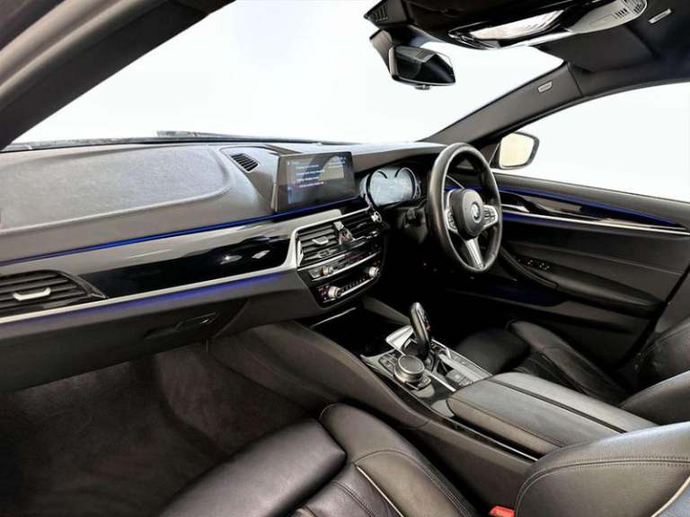 2017 BMW 5 Series 2.0 530e 9.2kWh M Sport Saloon 4dr Petrol Plug-in Hybrid Auto Euro 6 (s/s)  Sal...