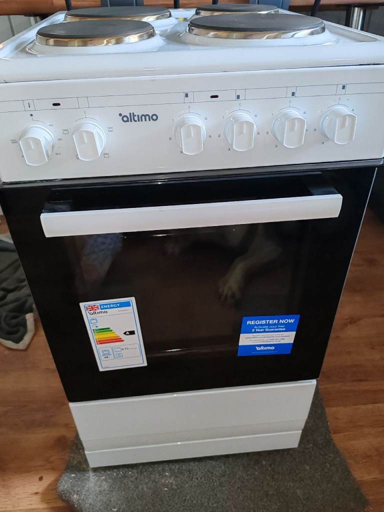 Electric cooker brand new 