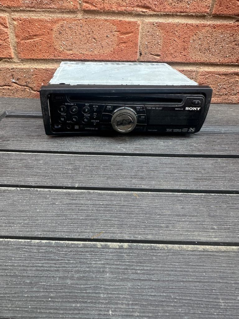 Car radio / cd player. 