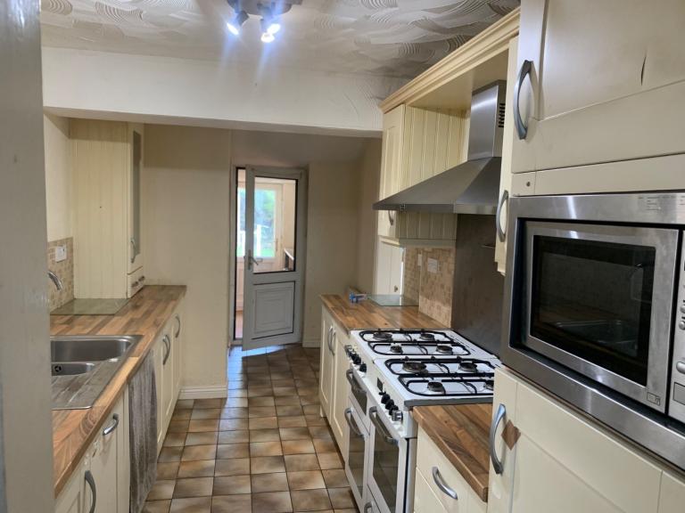 3/4 bedroom house for rent 