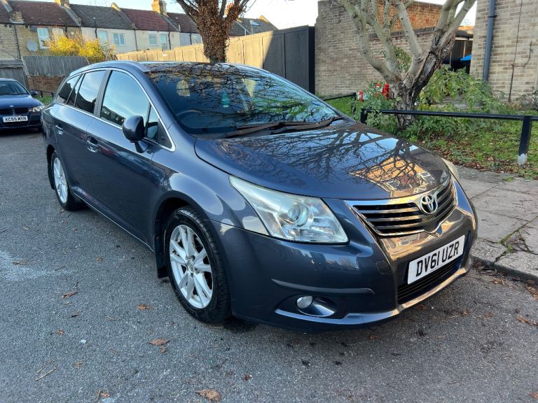 Toyota Avensis 2011 1.8 Petrol Manual Full Service History Grey Estate ULEZ FREE