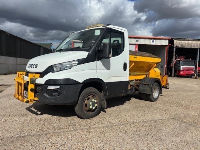Iveco Daily 35.180 Gritter