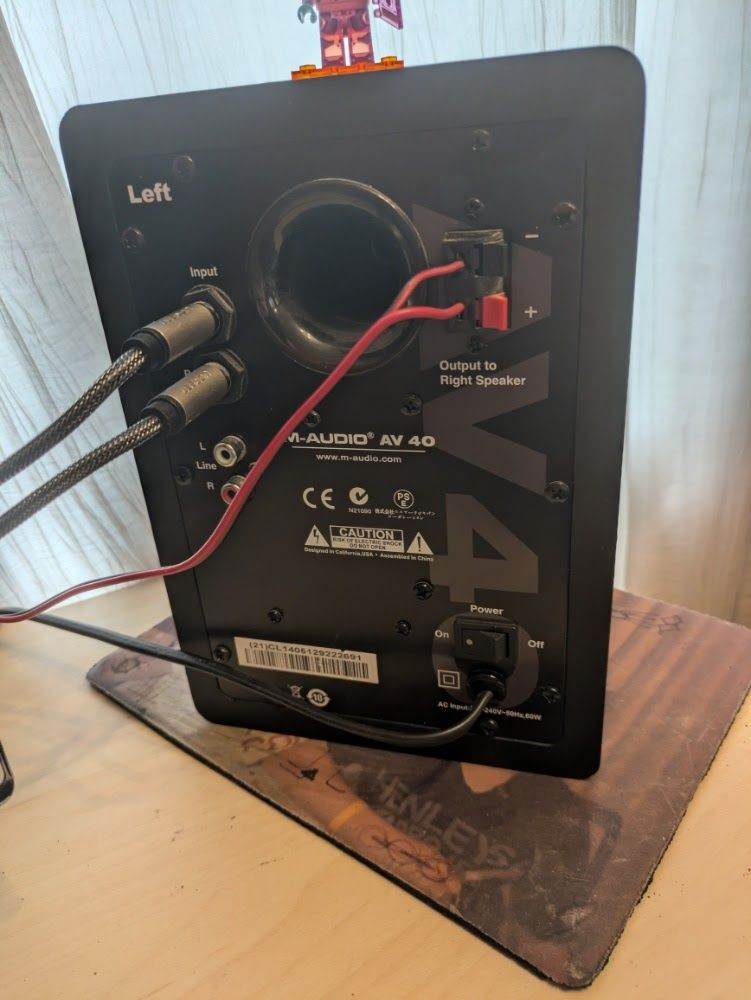 M-Audio AV40 Desktop Studio Monitors - Perfect Condition
