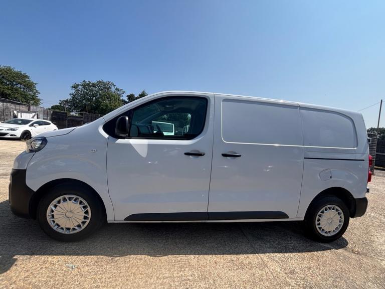 2023 Peugeot Expert 1000 1.5 BlueHDi 100 Professional Premium + Van PANEL VAN Diesel Manual
