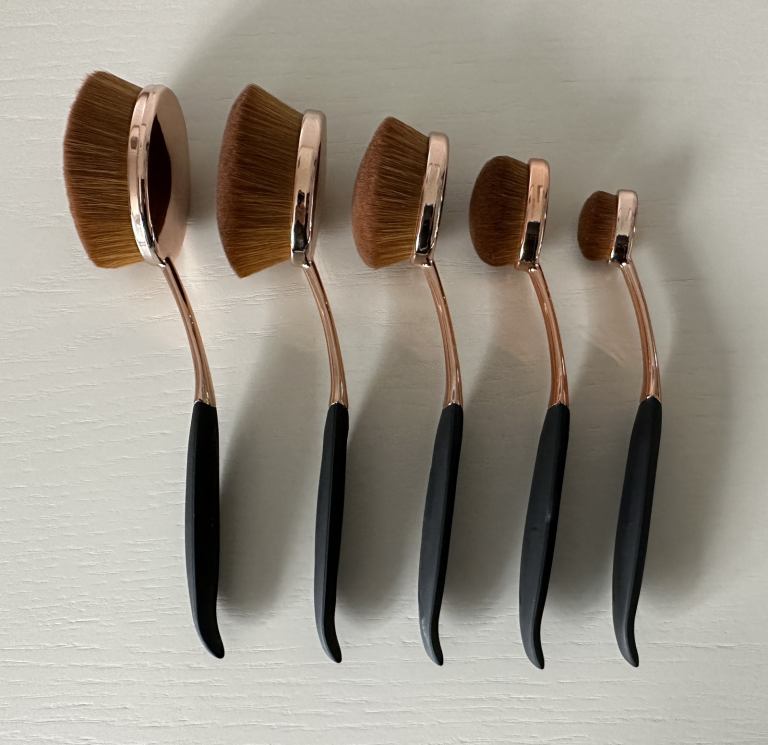 Iconic London Rose Gold Pro Make Up Brush Brushes Set 