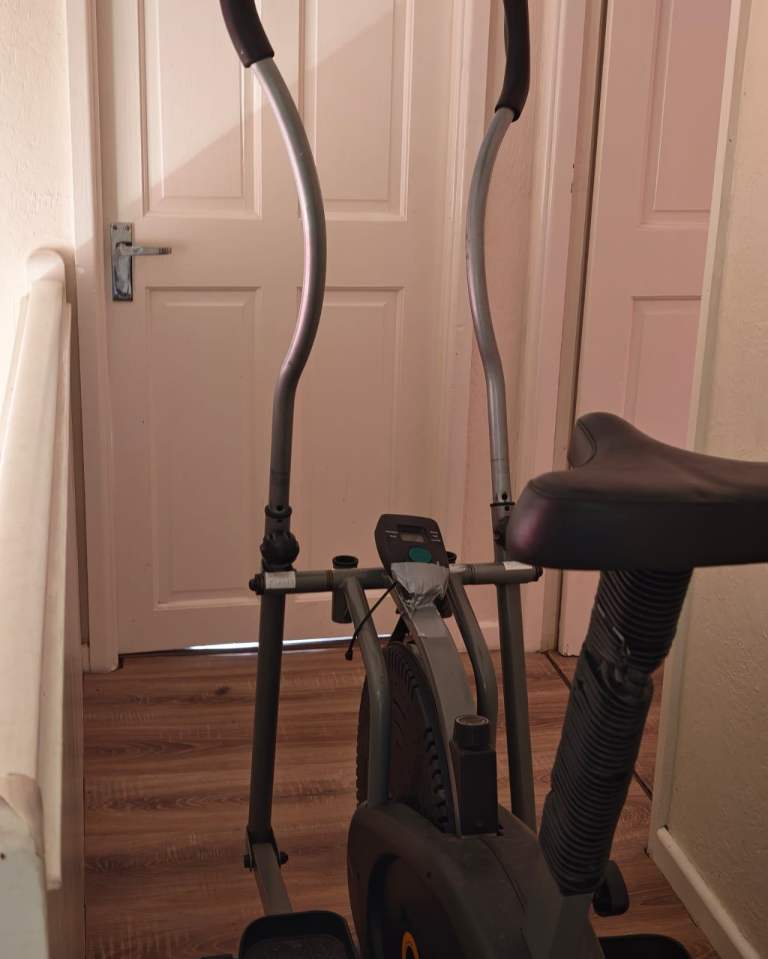 Confidence USA Star Shaper Elliptical Trainer – Good Condition