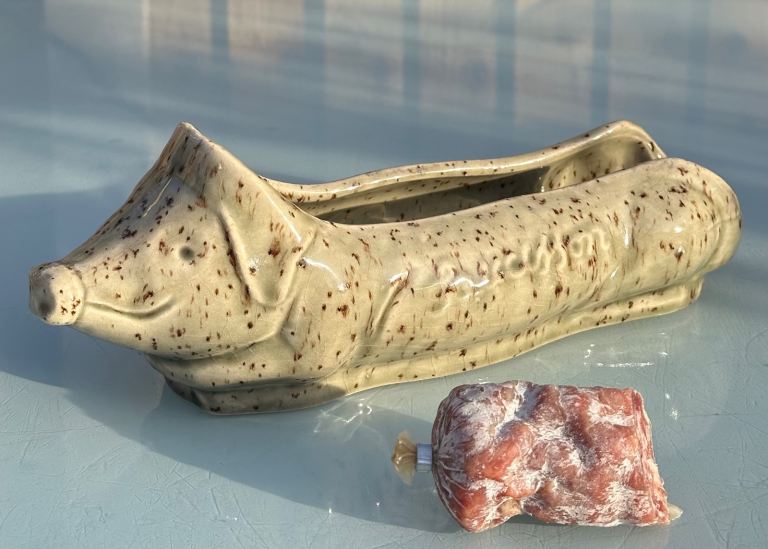 VINTAGE FRENCH SAUCISSON DISH, PIG SHAPED SAUSAGE, CHARCUTERIE SERVER, PLATTER, L29cm - WILL POST!