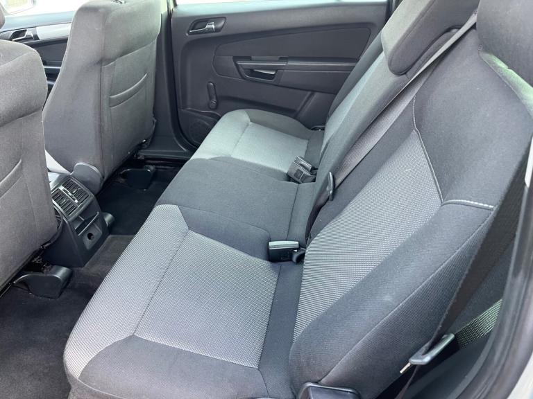 2011 Vauxhall Zafira 1.6i [115] Exclusiv 5dr MPV Petrol Manual