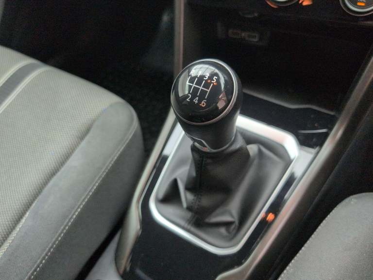 2019 Volkswagen T-Roc 1.0 TSI GPF SE SUV 5dr Petrol Manual Euro 6 (s/s) (115 ps) - ALLOY, CRUISE,...