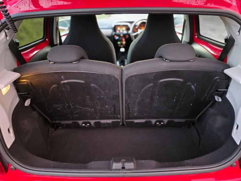 2014 Peugeot 108 1.2 VTi Allure 5dr HATCHBACK PETROL Manual