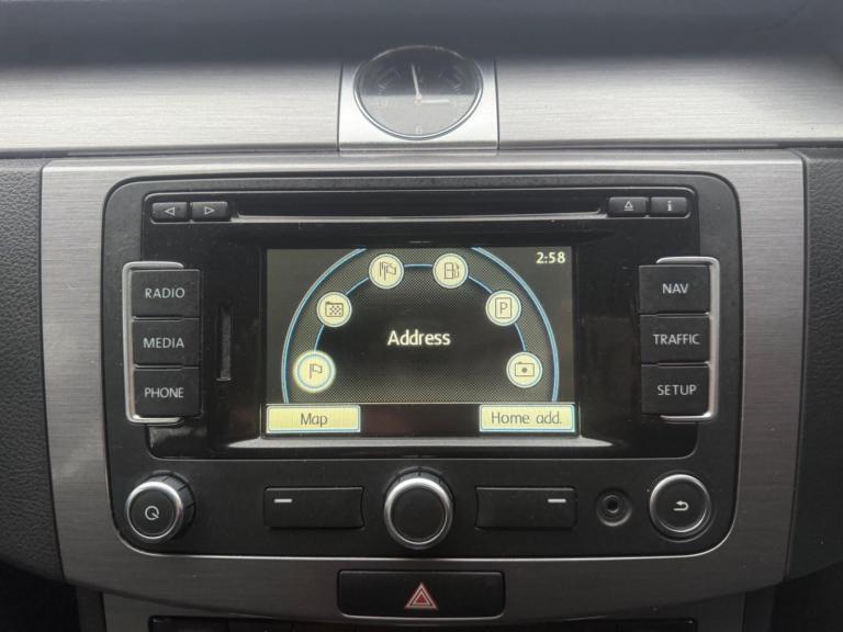 2014 Volkswagen Passat 1.6 TDI BlueMotion Tech Executive Euro 5 (s/s) 5dr ESTATE Diesel Manual