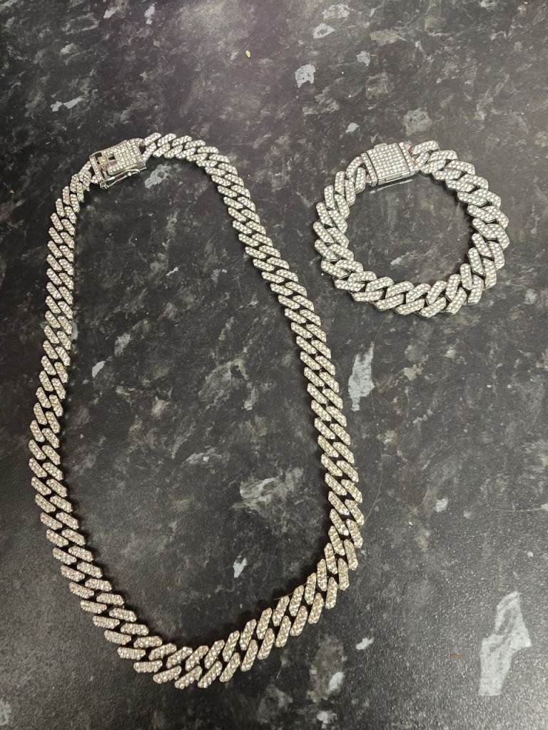 Iced silver tone chain & braclet (Steel)