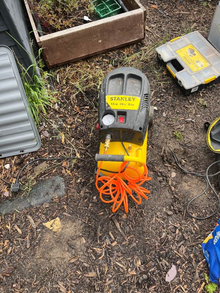 Stanley Air Compressor 10L - Good Working Condition