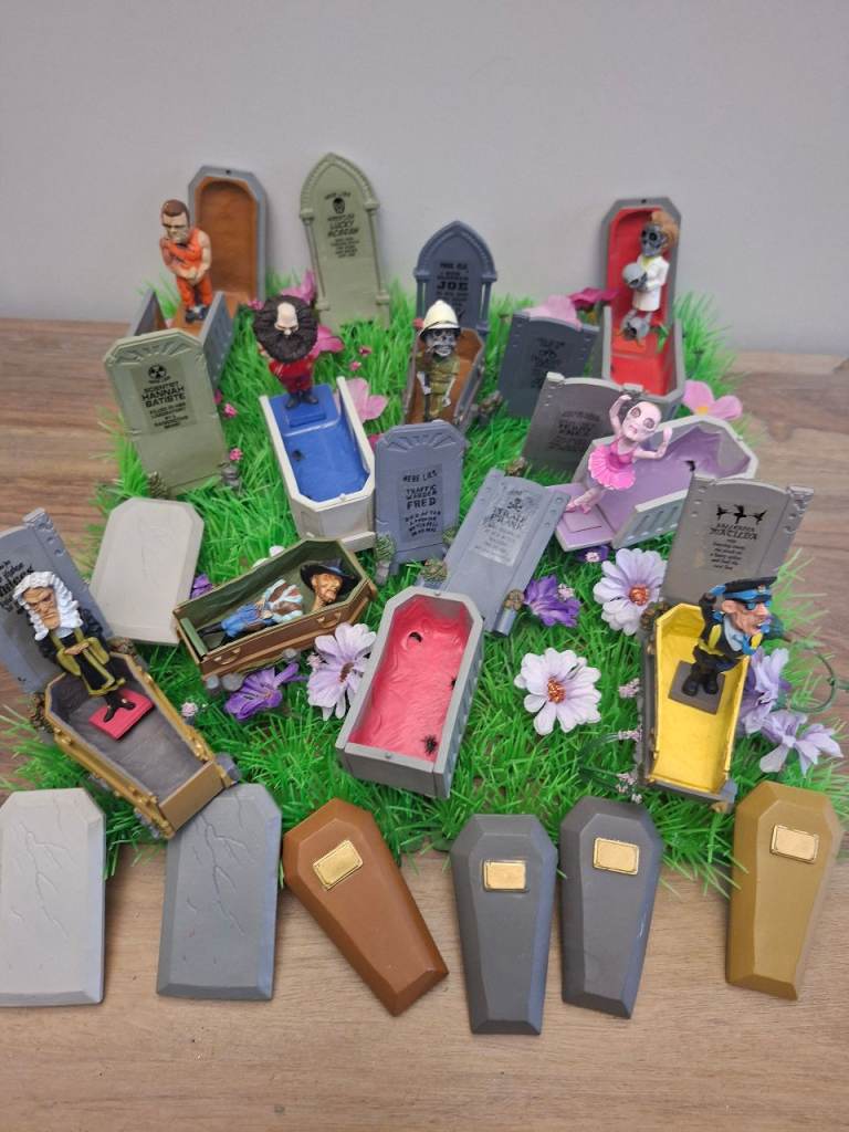 Deadstone valley zombie figures
