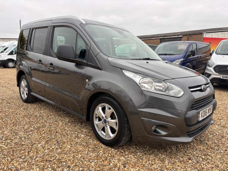 FORD TOURNEO CONNECT 1.5 TDCi Titanium 2016